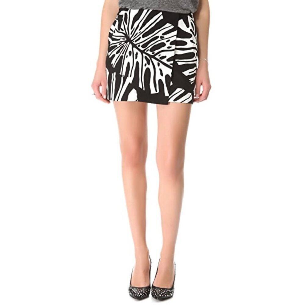 Diane von Furstenberg Melissa Wrap Canvas Skirt Animal Leaf Black White sz 2